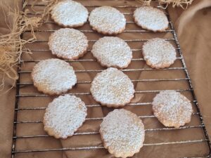zucchero a velo sopra i biscotti