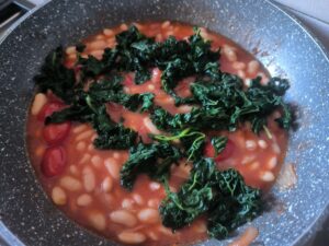 Aggiungi il cavolo nero